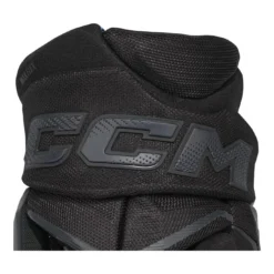 CCM Hockeyhandskar Jetspeed FT8 Pro Sr Black/Black